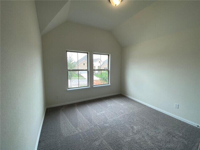 Building Photo - 712 Clear Spring Ln
