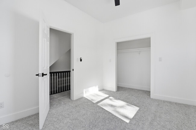 Building Photo - 29 N State Ave