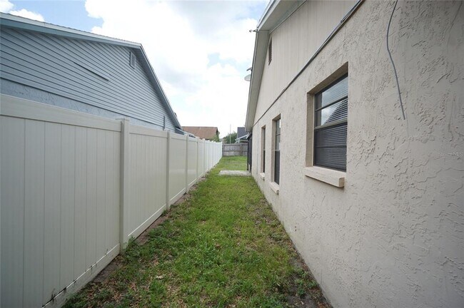 Building Photo - 8755 Hampden Dr