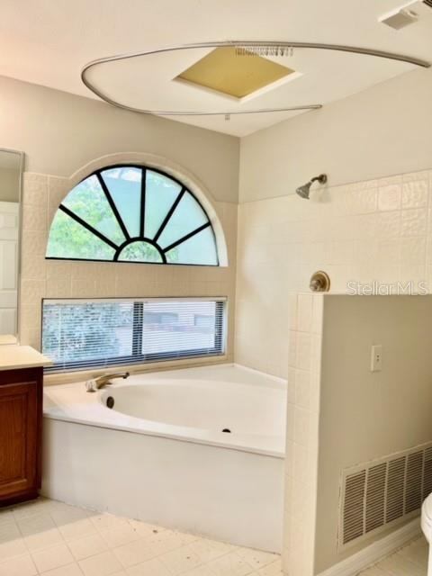 Building Photo - 1255 Lake Willisara Cir