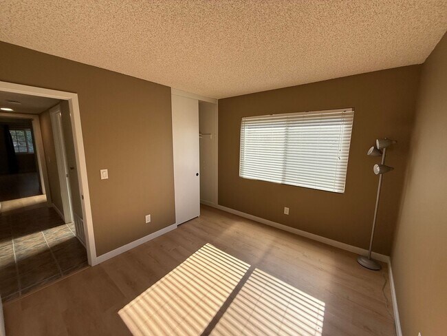 Building Photo - Newly Renovated Home on a Quiet Cul-de-Sac – Available Now