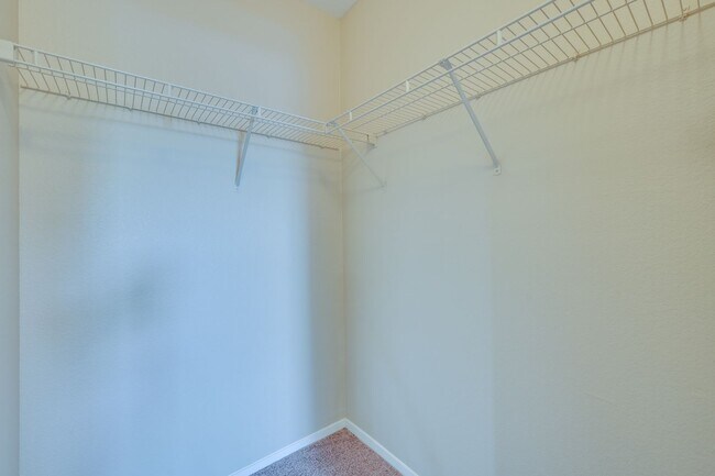 Building Photo - SW!! 2 Bedroom 2 Bath 2nd floor Condo!!! O...