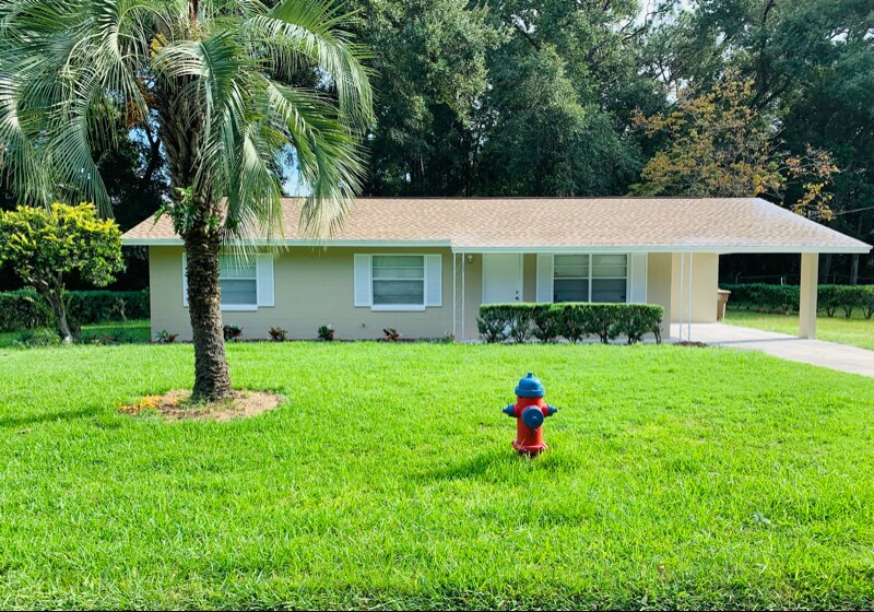 Primary Photo - 2810 SW 16th Pl