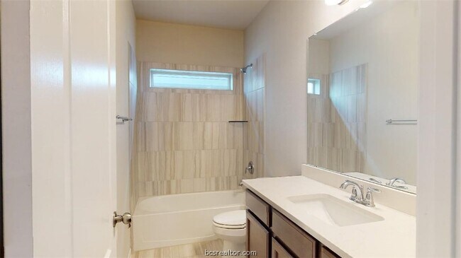 Building Photo - 6335 Spartan Dr