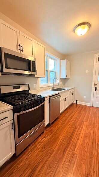 Building Photo - 4847 W Nelson St