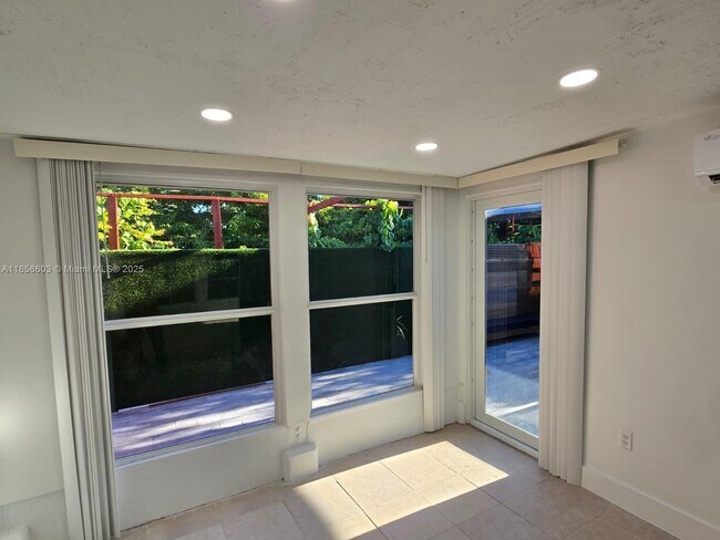 Building Photo - 12352 SW 18th Terrace