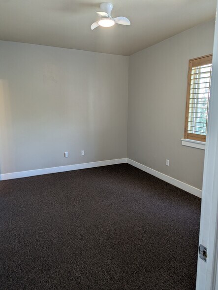 Building Photo - 5519 Lillehammer Ln