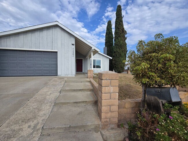 Building Photo - 11321 Volans St