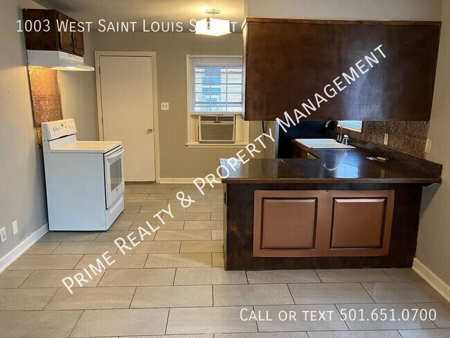 Building Photo - 1003 W St Louis St