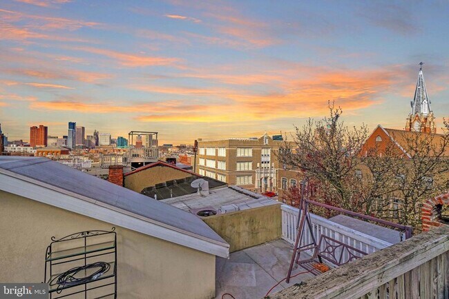 Building Photo - 1412 Battery Ave