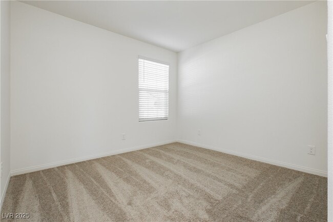 Building Photo - 2768 V. Napoli