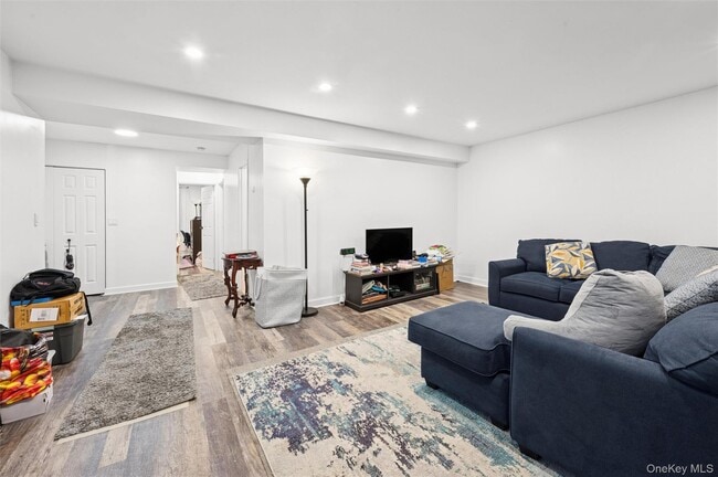 Building Photo - 57 Lorraine Terrace