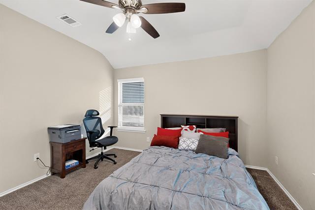 Building Photo - 525 Rustic Oak Ln