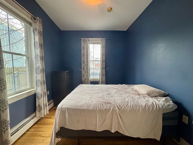 Building Photo - Beautiful 2BD/1BA Portland West End Condo!...