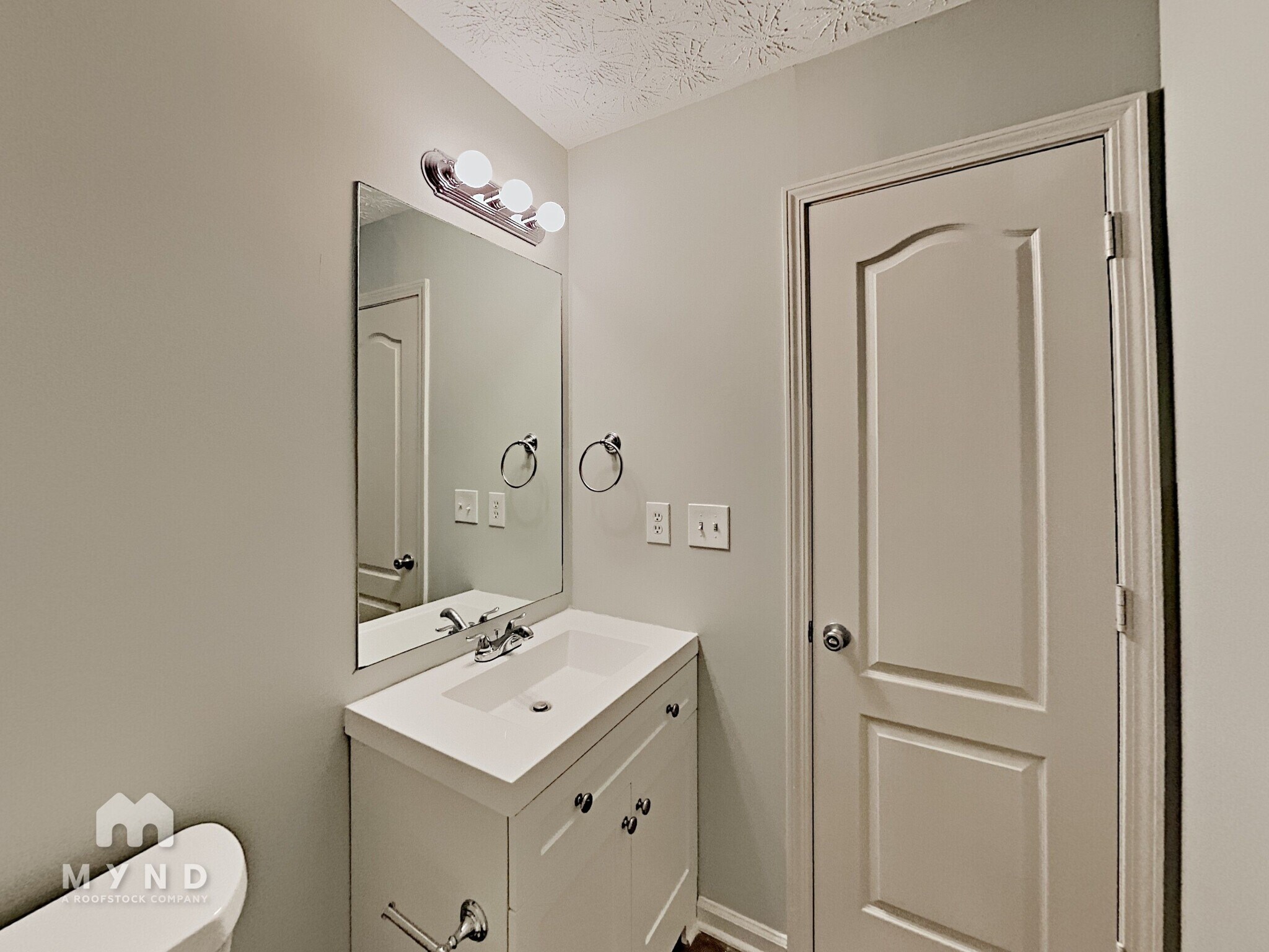 Building Photo - 4367 Rocky View Dr