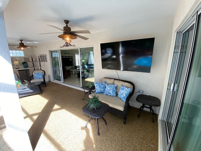 Building Photo - Gorgeous 3 + 2 Turnkey ANNUAL Lease w/Swim Spa & Large Private Screened in Patio In The Village o...