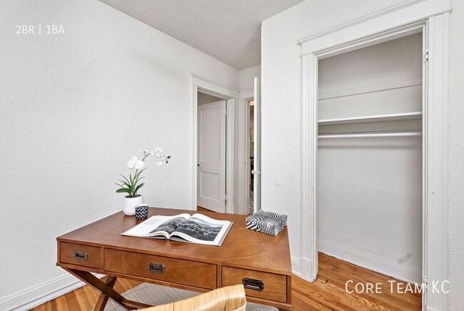 Building Photo - 1413 W 39th St