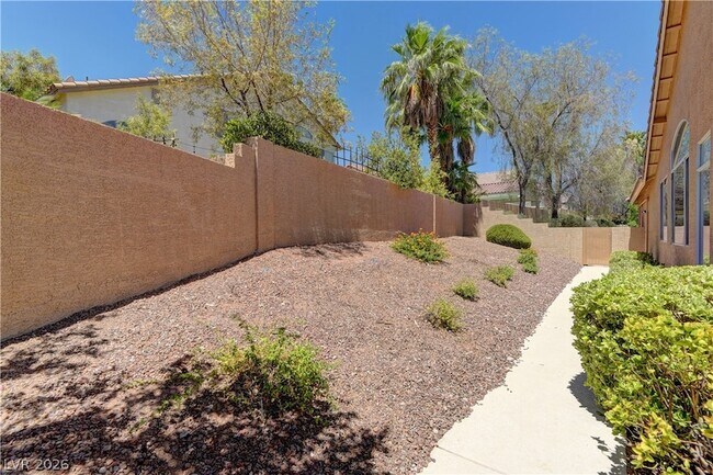 Building Photo - 8437 Willowleaf Ct