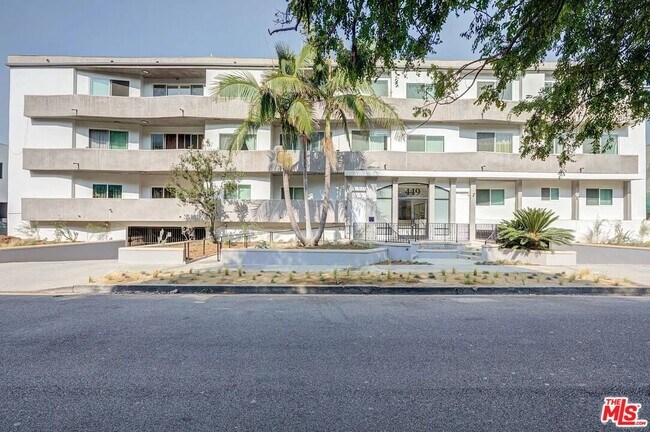 Primary Photo - 449 Le Doux Rd