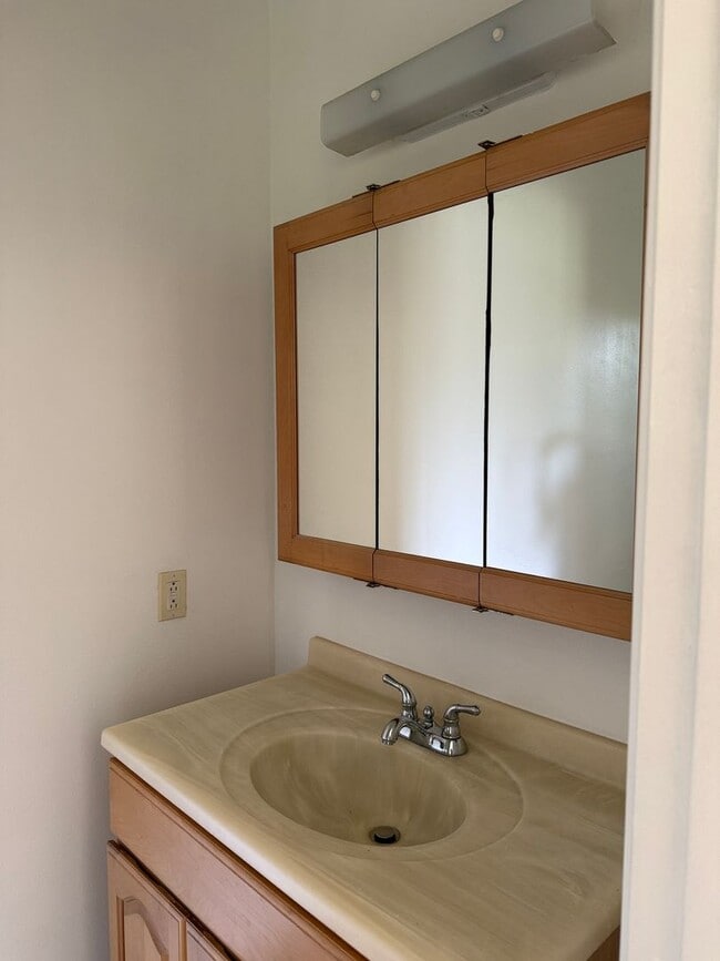 Building Photo - 3BR/2BA Home in Mt. View