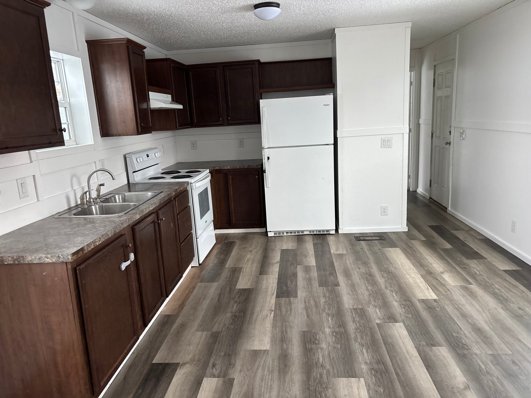 Building Photo - 1045 Conrad Dr