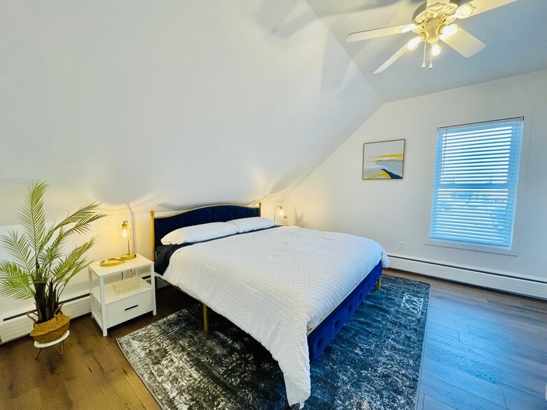 Master Bedroom - 143 Oak St