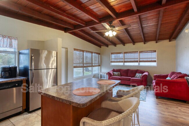 Building Photo - 114 Lynnhurst Dr