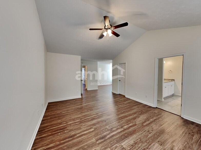 Building Photo - 1755 Heatherton Rd