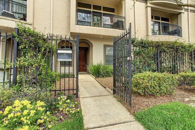 Primary Photo - 1403 Rosedale St