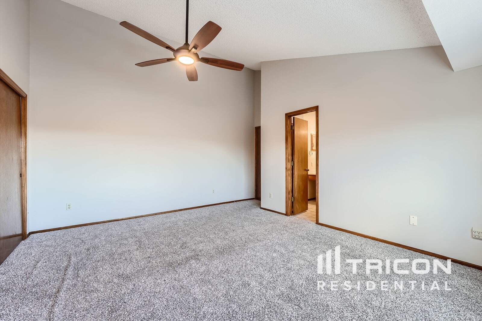 Building Photo - 3606 S Gibralter Cir