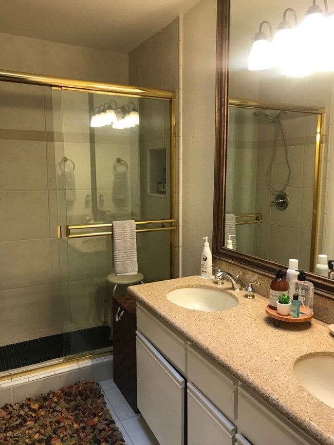 Building Photo - 67392 S Chimayo Dr