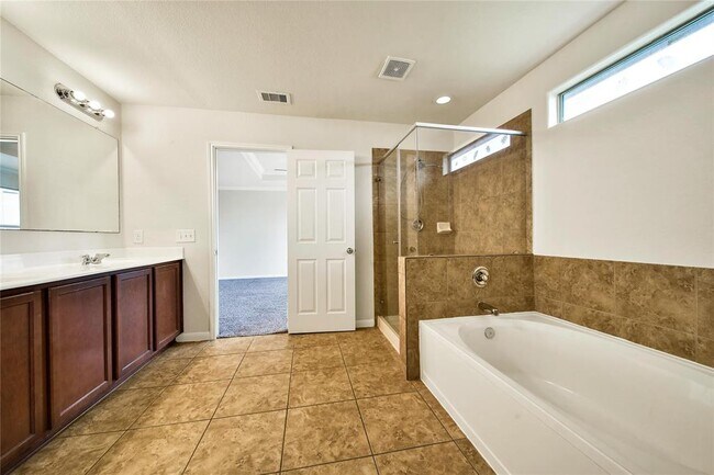 Building Photo - 15427 Cabot Ridge Ln