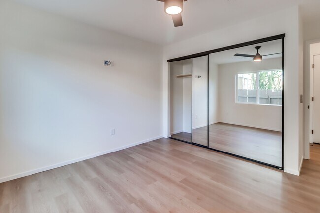 Building Photo - 3042-3044 J St