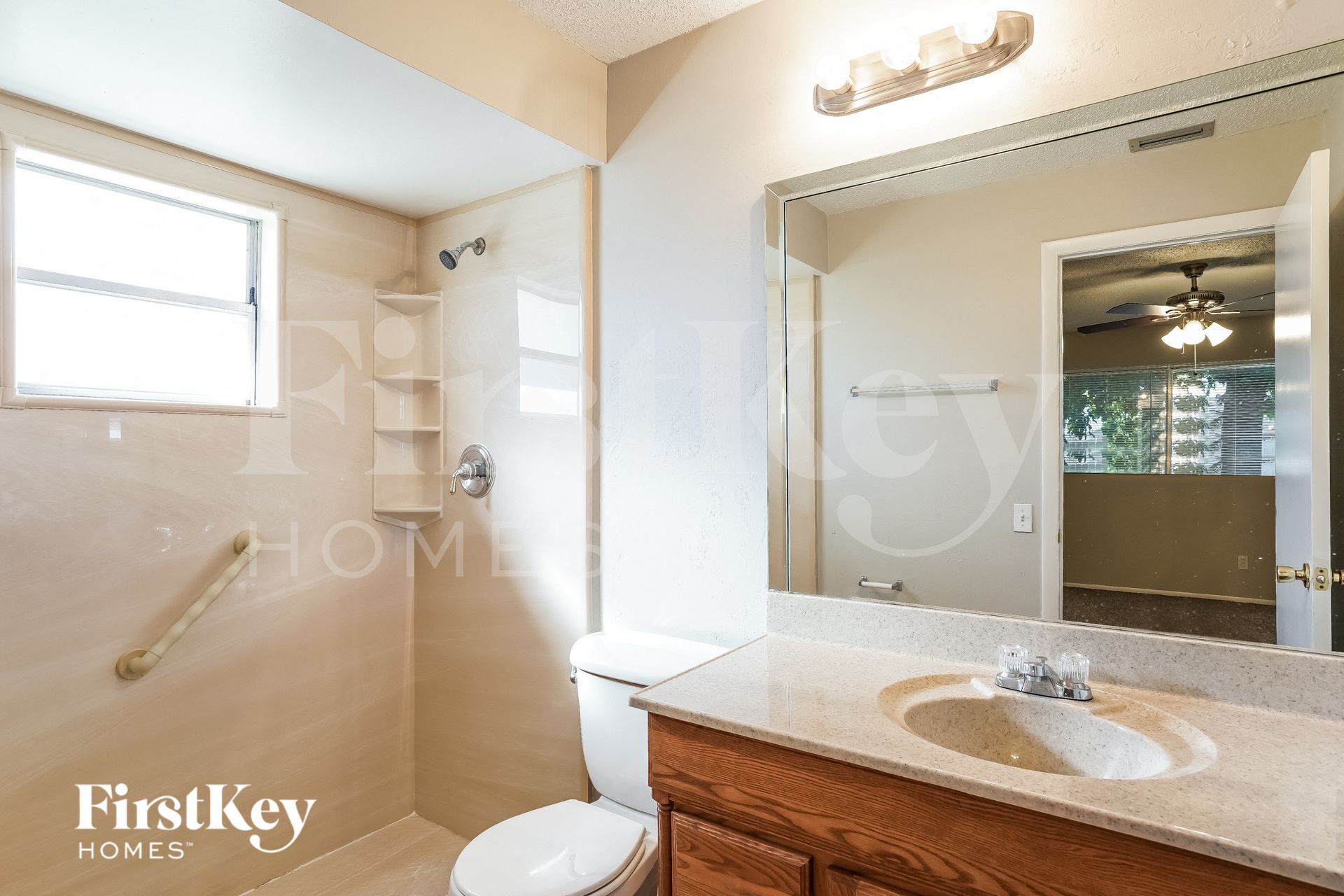 Building Photo - 3413 SE 11th Ave