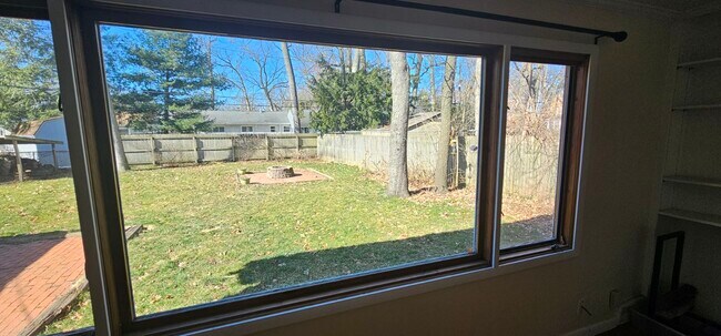 Building Photo - 227 Timber Ln