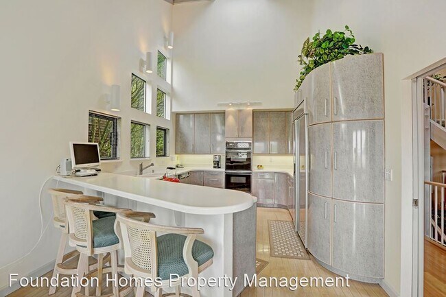 Building Photo - 4 br, 2 bath House - 25 Arana Circle