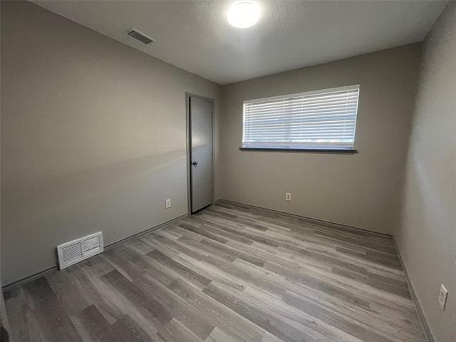 Building Photo - 826 Skyline Dr