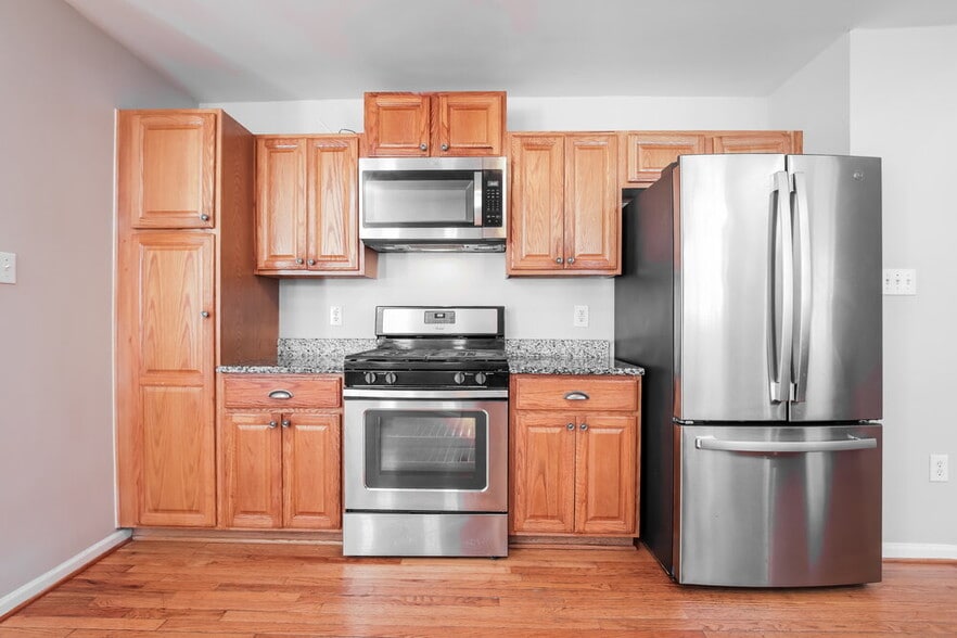 Building Photo - 305 Occidental Dr