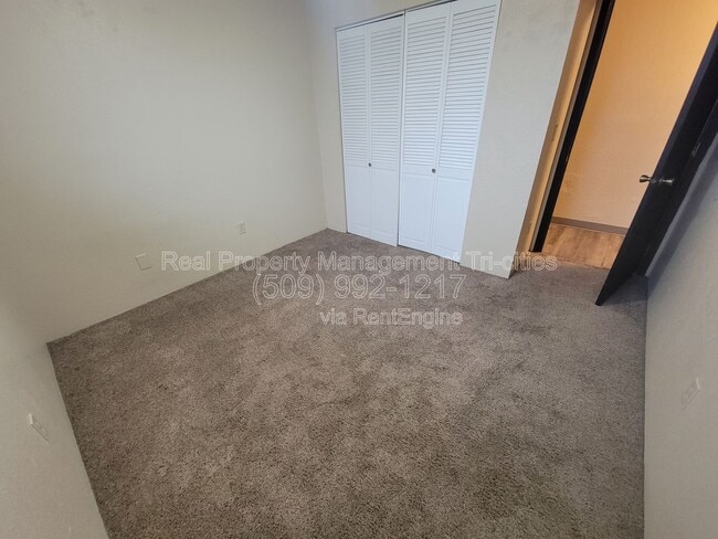 Building Photo - 218 S McKinley Pl