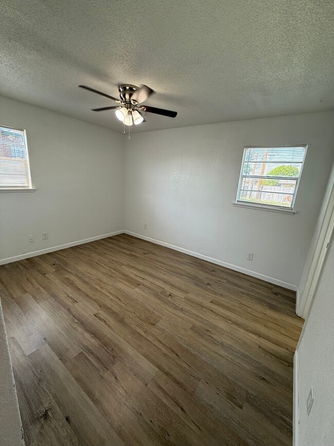 Building Photo - 2403 N Osage St