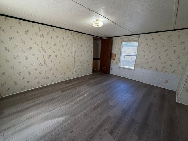 Building Photo - FOR RENT IN LAFAYETTE: 3-bedroom, 2-bathroom Mobile Home!