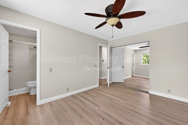 Building Photo - 2765 Chelsea Dr