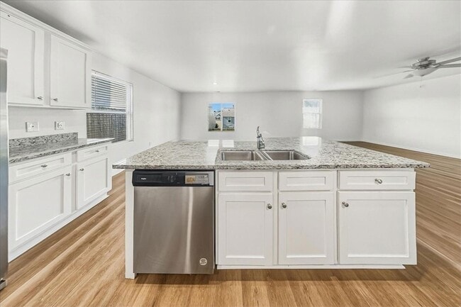 Building Photo - 6045 Mason Tucker Dr