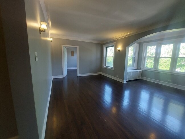 Building Photo - 3104 W 64th St