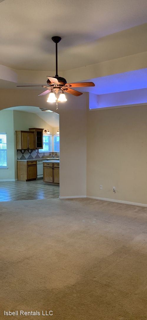 Building Photo - 4 br, 2 bath House - 2501 Wisteria Lane