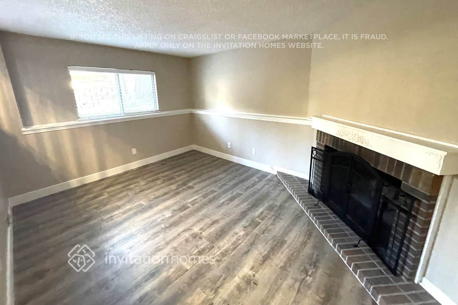 Building Photo - 575 Longfellow Ln