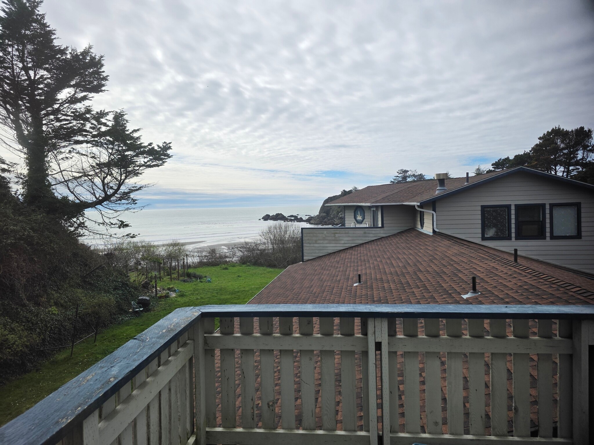 View from deck - 1047 Wharf St