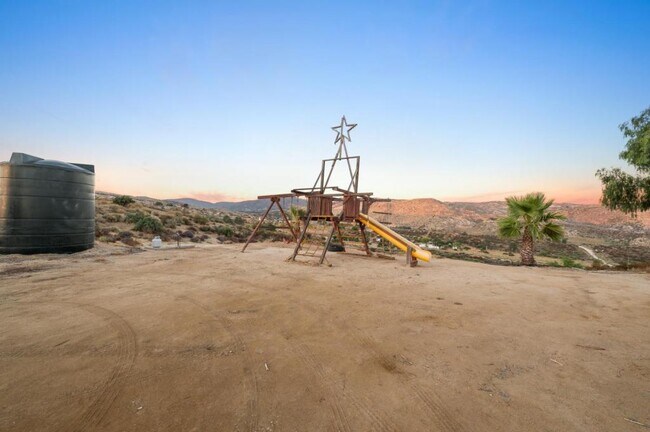 Building Photo - 45433 Witten Dr
