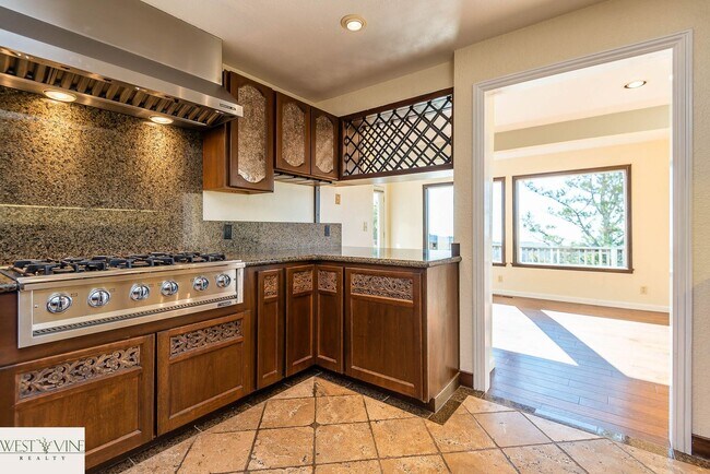 Building Photo - Oceanview Mountain Retreat Home On 3+ Acres