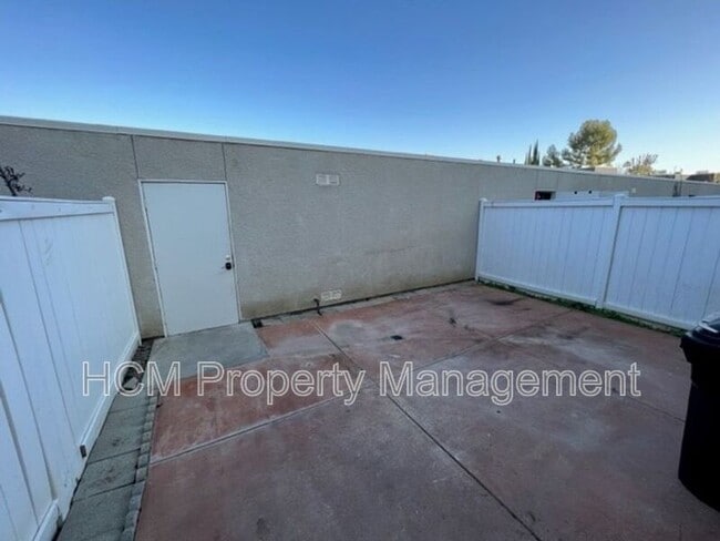 Building Photo - 19142 Haynes St